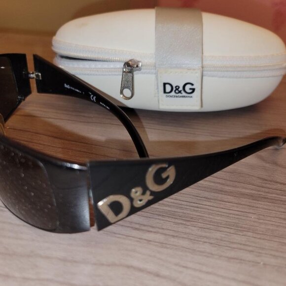 D&G sunglasses (black with gold lettering) with original case
